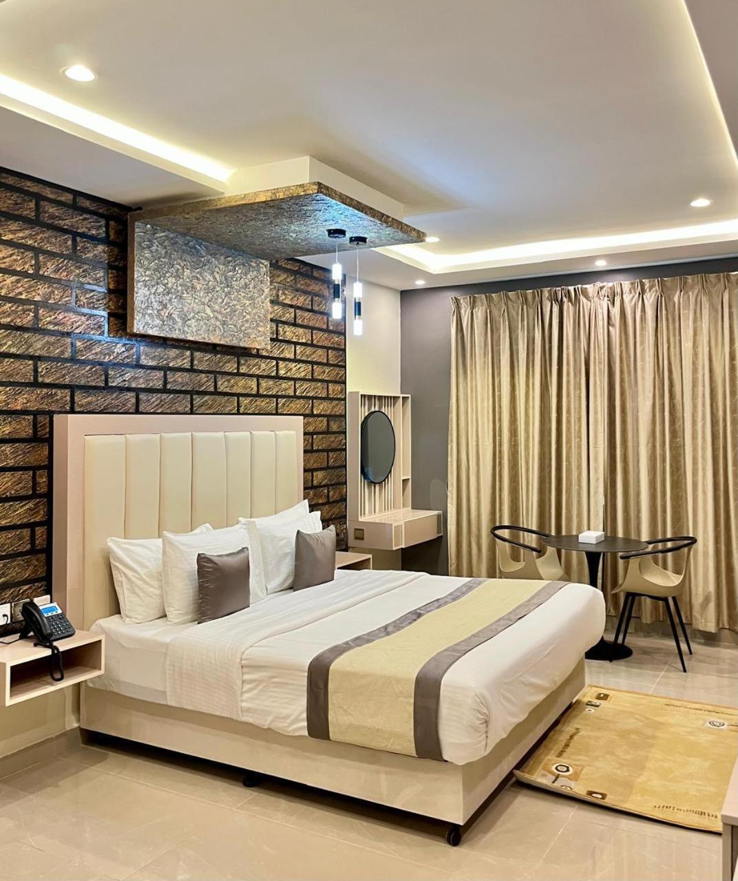 Sea Shore Hotel Apartment Khorfakkan Khor Fakkan Kültér fotó